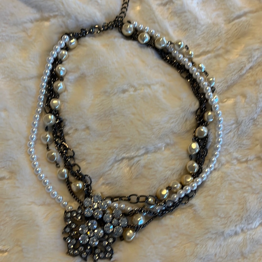 Express necklace